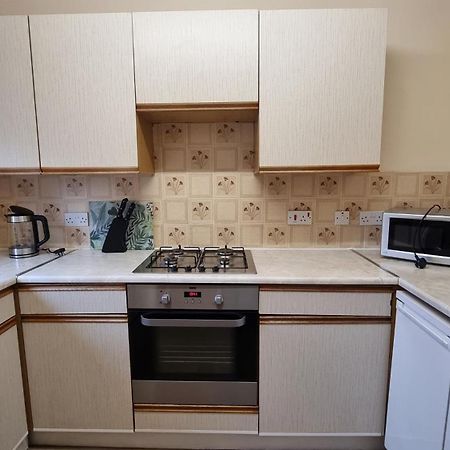 Faodail, 1 Bed Studio Apartment At Ravenscraig Castle And Park Kirkcaldy Kültér fotó
